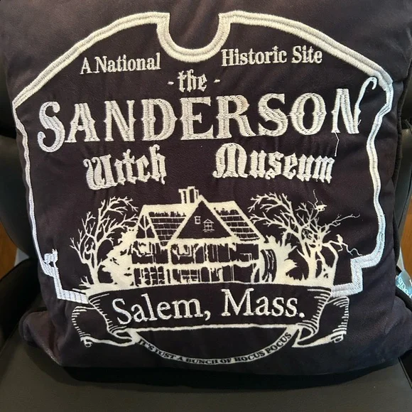 Beautiful pillow from A National Historic Site the Sanderson Witch Museum pillow - Picture 1 of 4